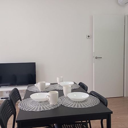 Novy Apartman S Terasou Brno Bagian luar foto