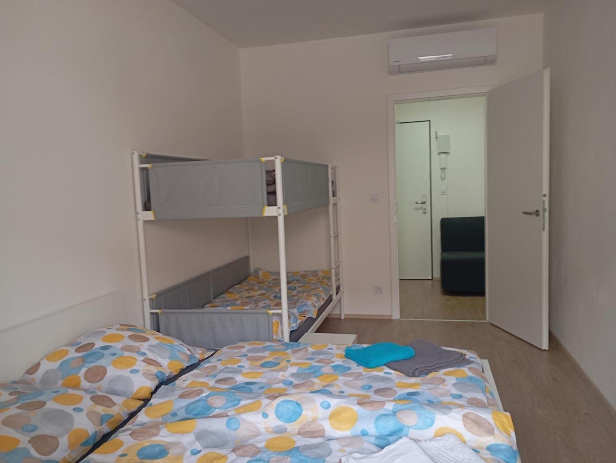 Novy Apartman S Terasou Brno Bagian luar foto