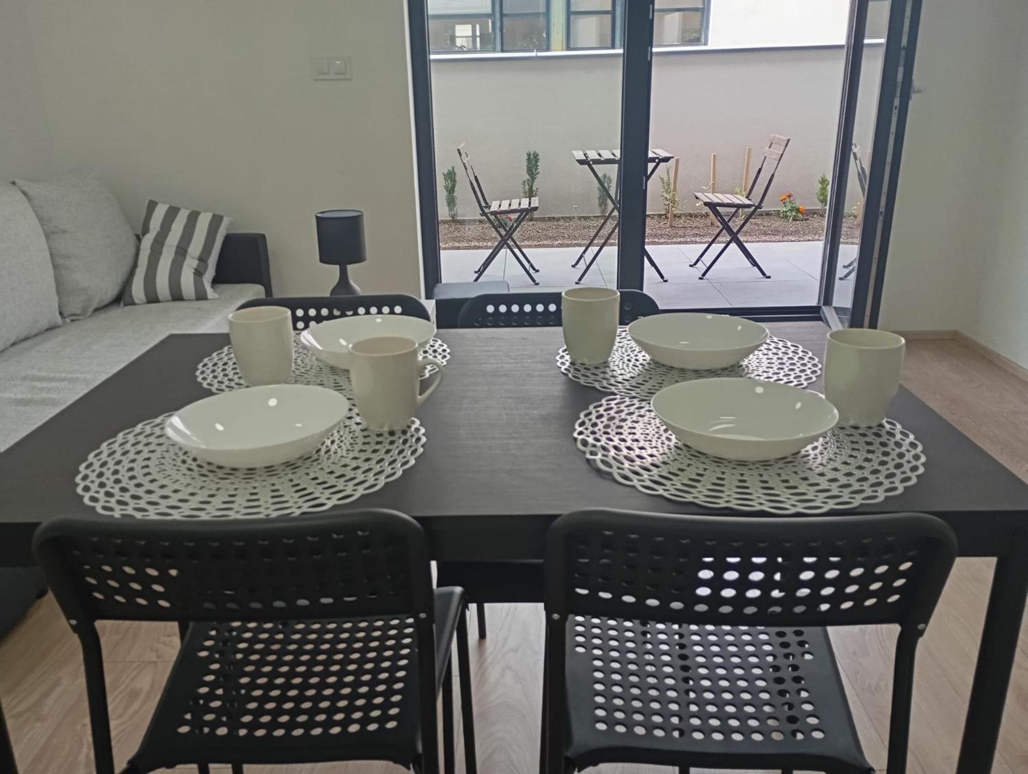 Novy Apartman S Terasou Brno Bagian luar foto
